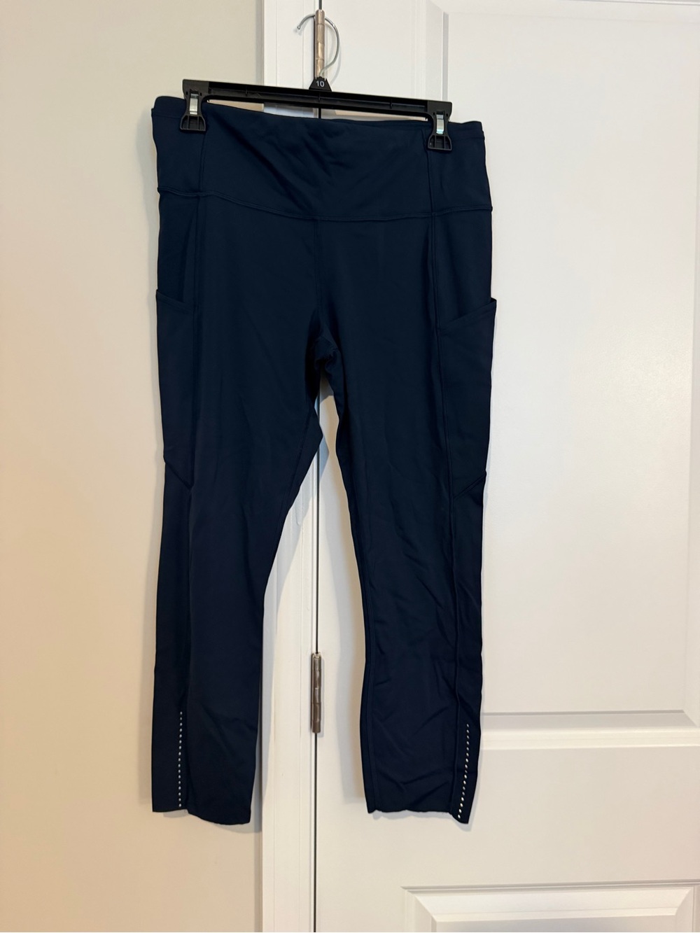 Lululemon Fast & Free High Rise Crop 23” Navy Size 10
